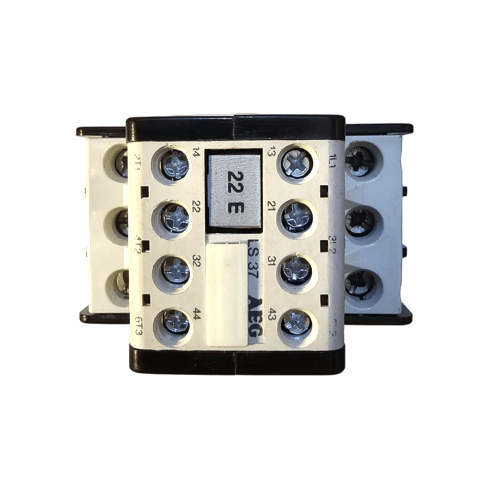 slazzer-edit-image - 2025-11-06T095257.483-min کنتاکتور 6باز 3بسته