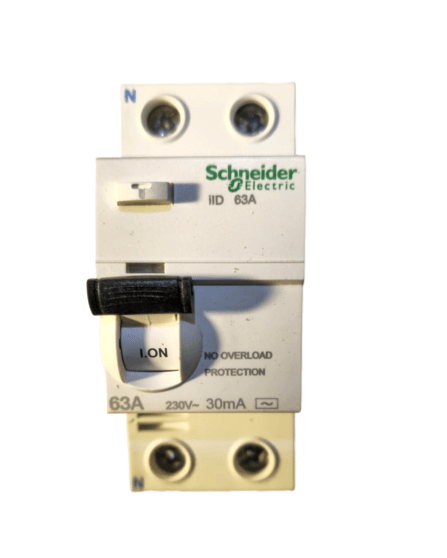 slazzer-edit-image - 2025-12-23T103438.204-min محافظ جان A9R41263